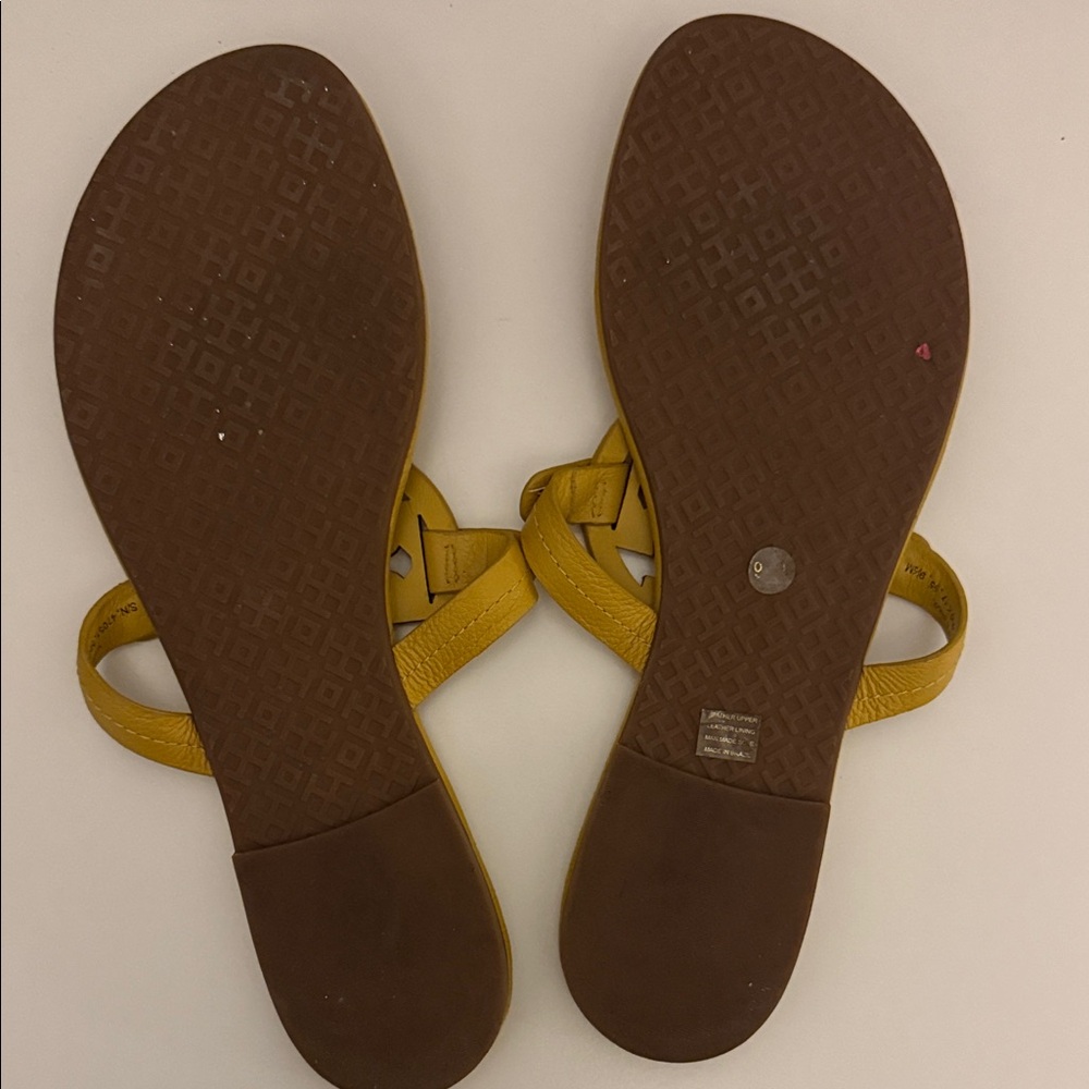 Tory Burch Yellow Leather Miller Thong Sandals - Picture 2 of 4